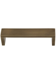 Ultima II Bar-Style Cabinet Pull - 4 inch Center-to-Center in Antique Brass.